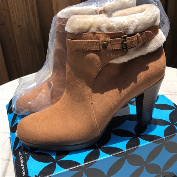 ❌❌SOLD❌NIB-LIZ CLAIBORNE Ankle Boots - Picture 4 of 8